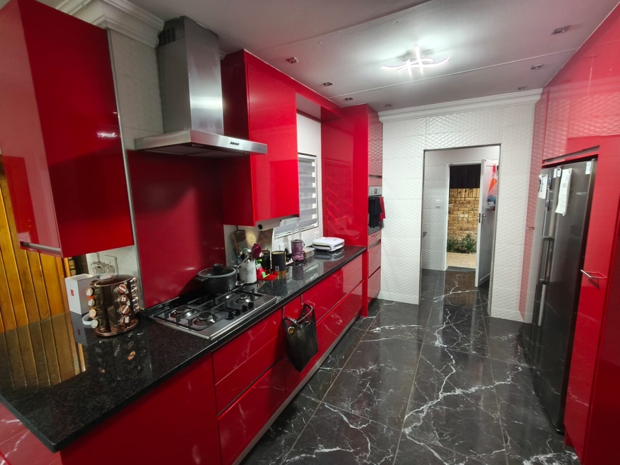 3 Bedroom Property for Sale in Boschdal North West